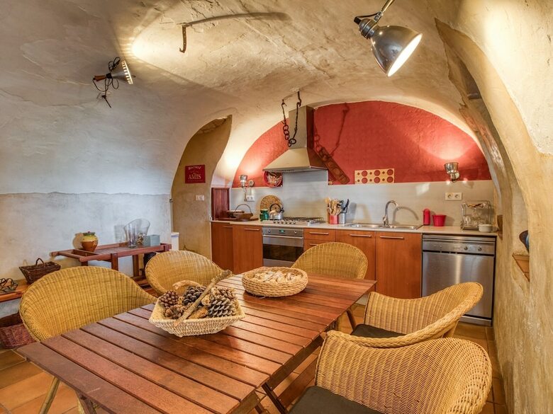 Traditional Holiday Home In Ventall� With Garden