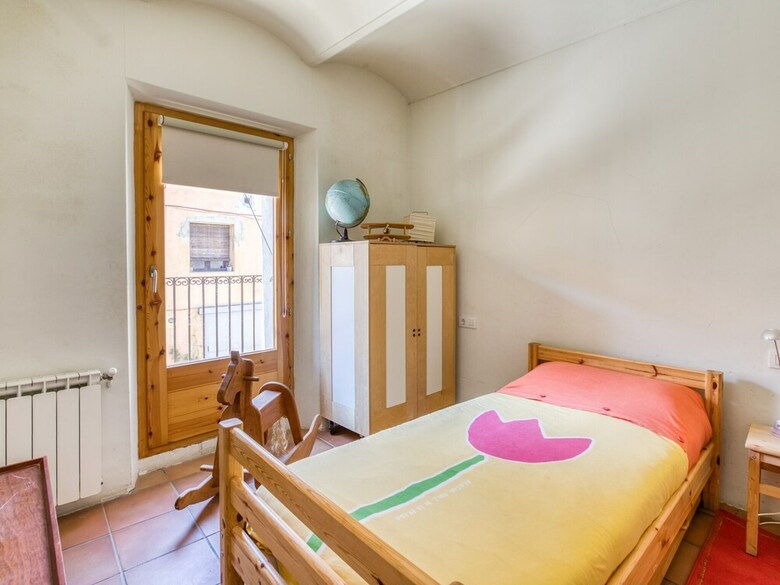 Traditional Holiday Home In Ventall� With Garden