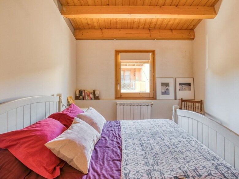 Traditional Holiday Home In Ventall� With Garden