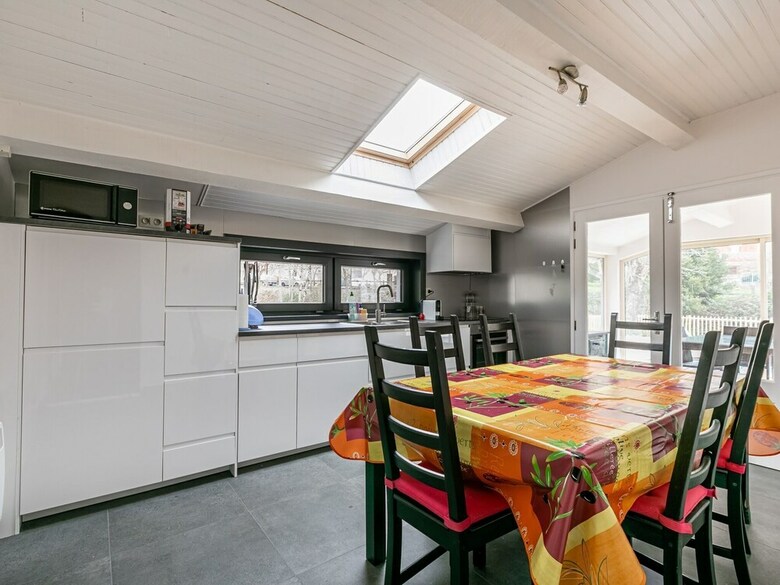 Quiet Holiday Home In Boisset With Swimming Pool