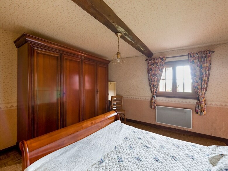Quaint Holiday Home In Saint-germain-sur-bresle With Garden