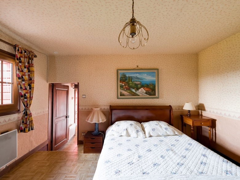 Quaint Holiday Home In Saint-germain-sur-bresle With Garden
