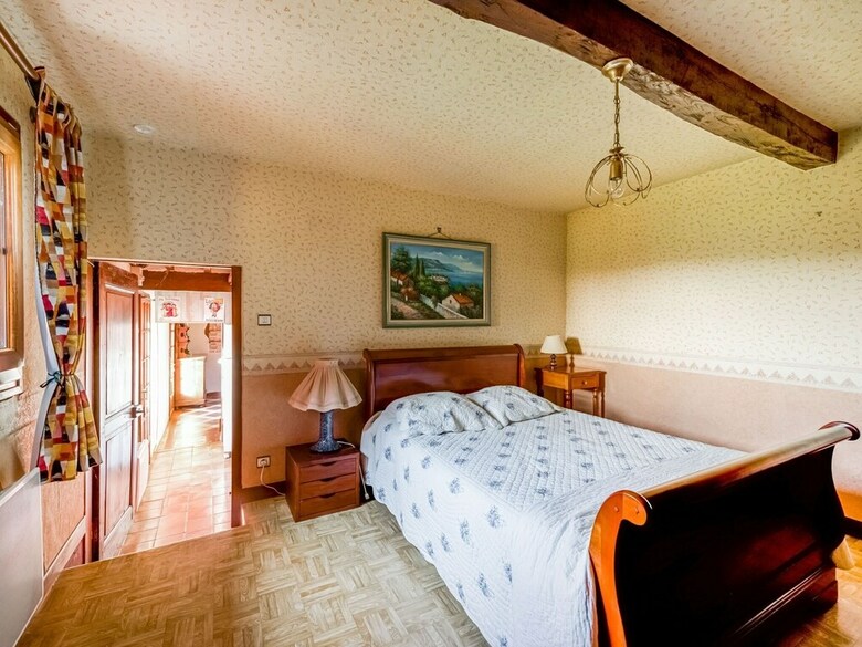 Quaint Holiday Home In Saint-germain-sur-bresle With Garden