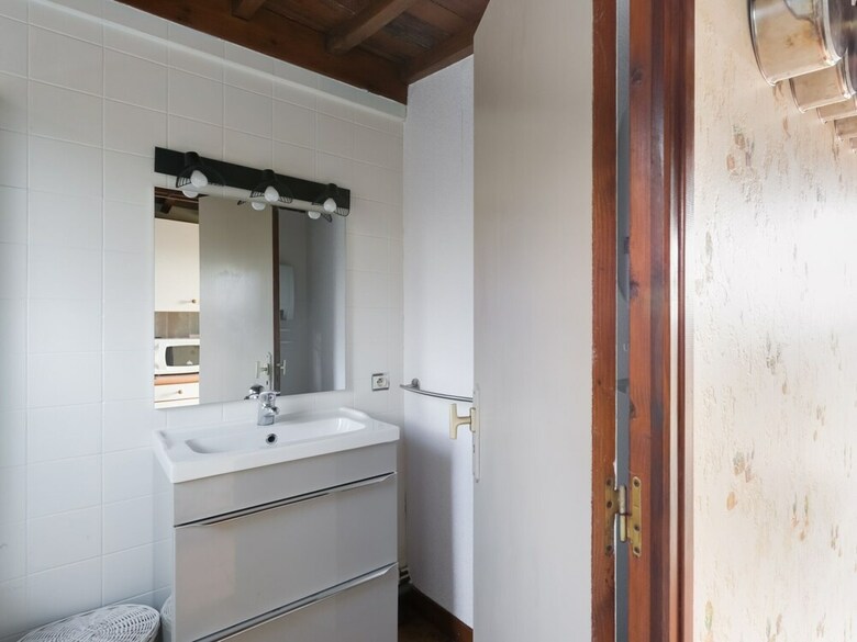 Quaint Holiday Home In Saint-germain-sur-bresle With Garden