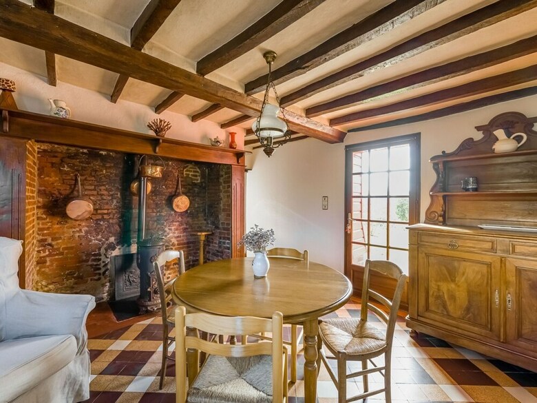 Quaint Holiday Home In Saint-germain-sur-bresle With Garden