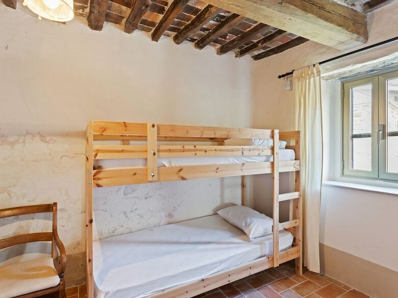 Rustic Holiday Home In Castigli On Fiorentino With Terrace