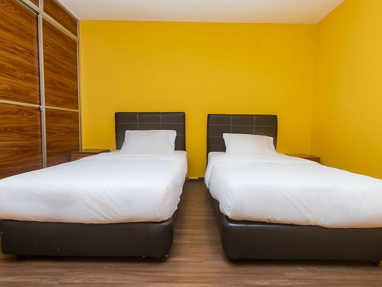 Hotel Oyo 90059 Ltk Home