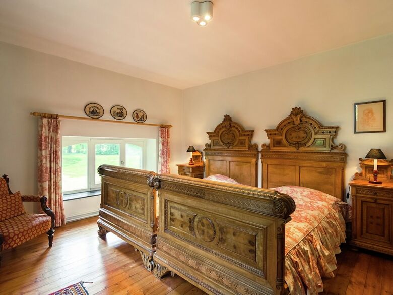 Beautiful Mansion In Beauplateau Near Forest