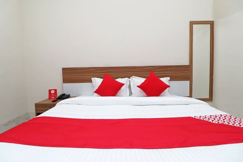 Hotel Oyo 17425 Dwarka Palace