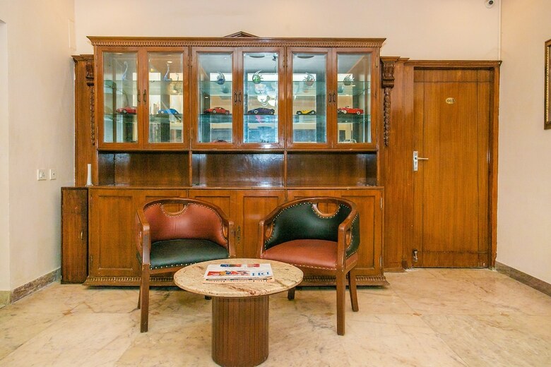Hotel Oyo 26955 Asteria
