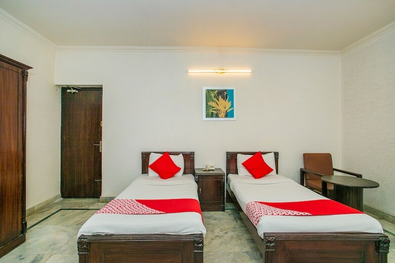 Hotel Oyo 26955 Asteria