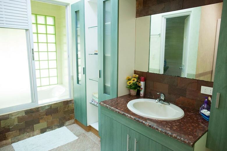 Hotel Sir Nico Guesthouse And Resort