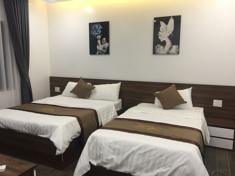 Win Win Hotel