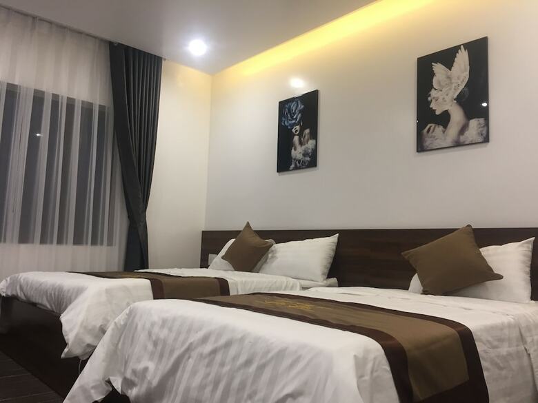 Win Win Hotel