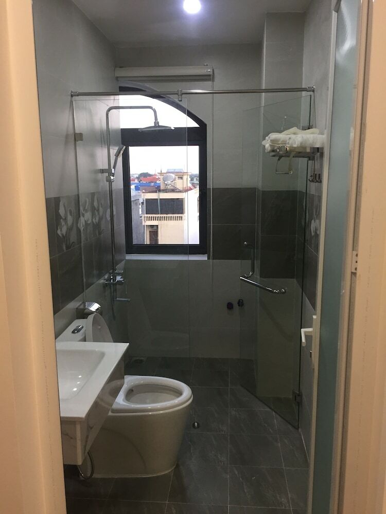 Win Win Hotel