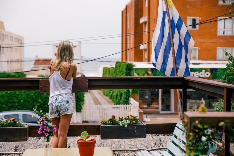 Tas D Viaje Hostel Surf Camp