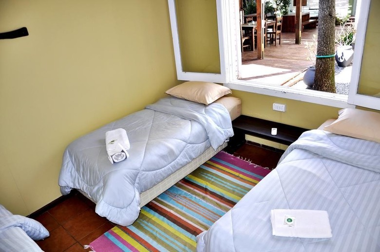 Tas D Viaje Hostel Surf Camp