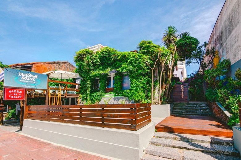 Tas D Viaje Hostel Surf Camp