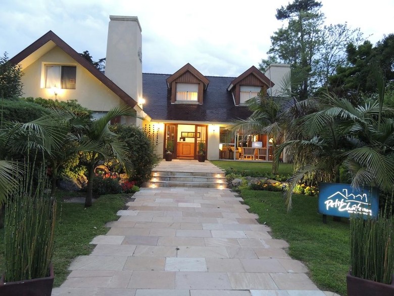 Petit Chateau Hotel Boutique