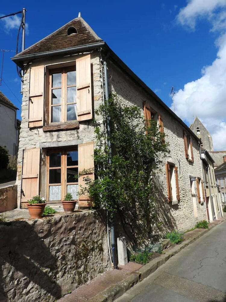 House With 2 Bedrooms In Chalo-saint-mars