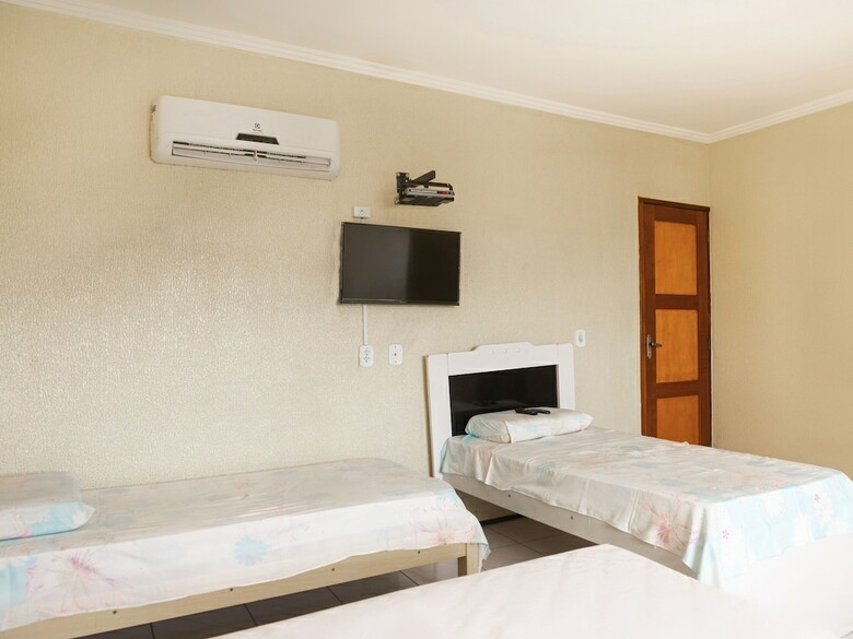 Hotel Oyo Pousada Tropical