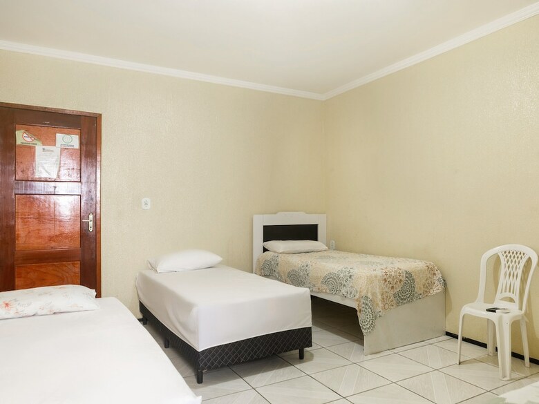 Hotel Oyo Pousada Tropical