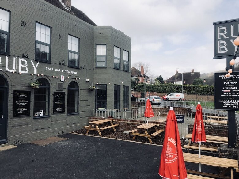 Ruby Pub & Hotel