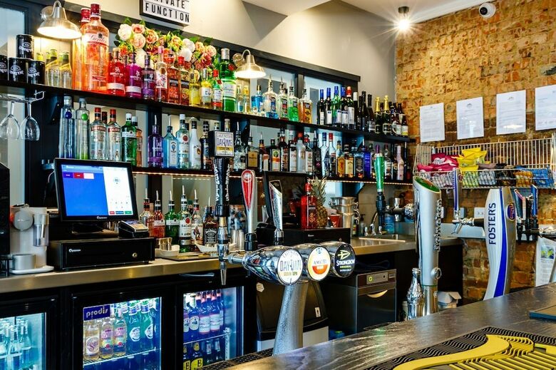 Ruby Pub & Hotel
