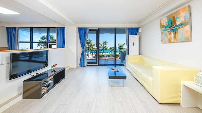 Hotel Uljin All Morning Pension