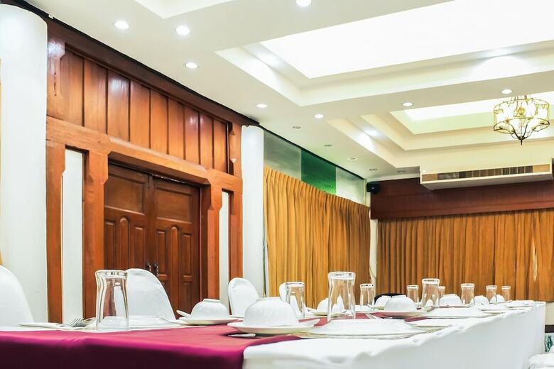 Hotel Oyo 720 Royal Ping Garden & Resort
