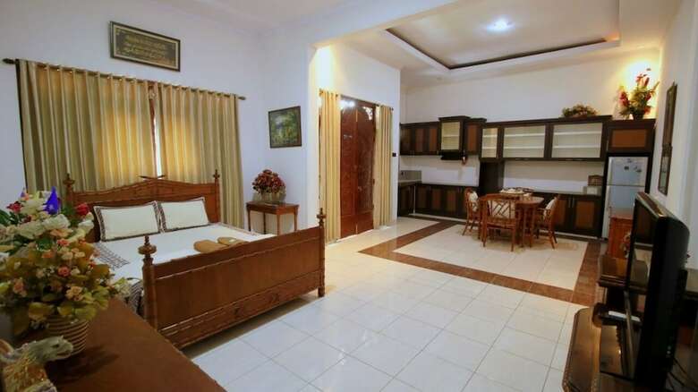 Hotel Javanice Homestay