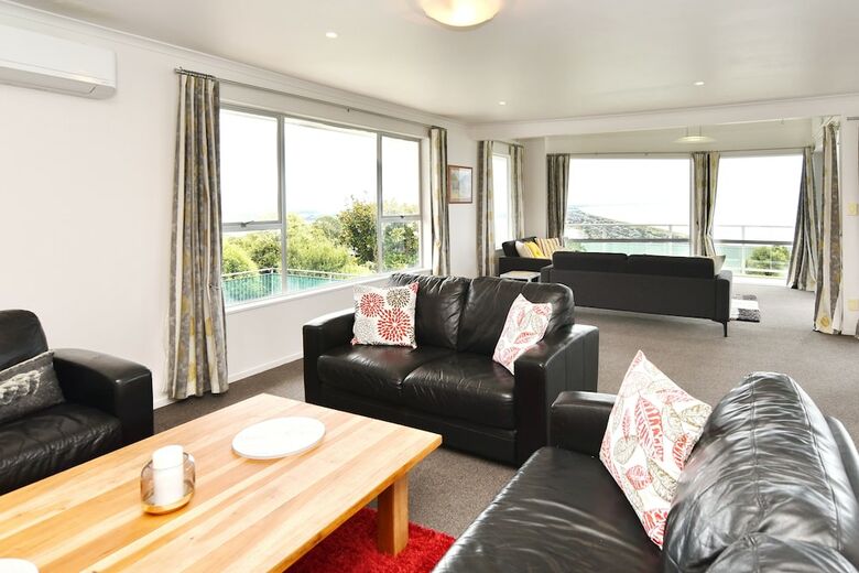 Panorama - Christchurch Holiday Homes