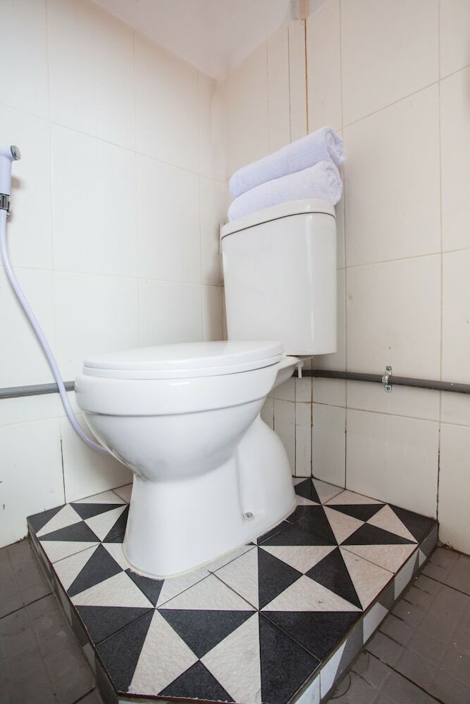 Hostal Oyo 2538 Hotel Anugerah