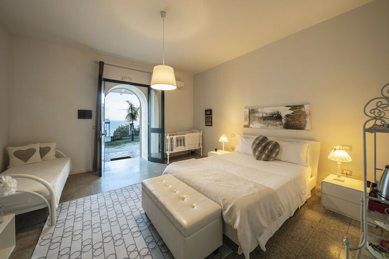 Just Be & B - Boutique Bed & Breakfast