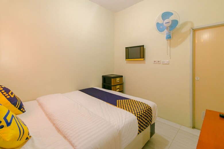 Hostal Spot On 2750 Ayu Homestay Syariah