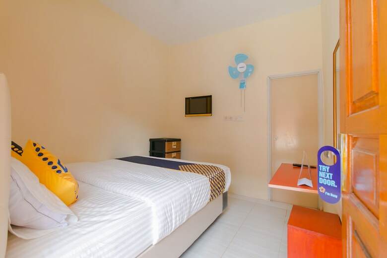 Hostal Spot On 2750 Ayu Homestay Syariah
