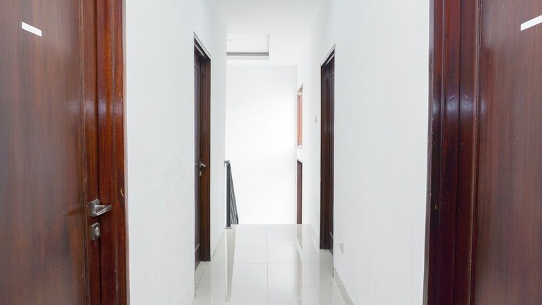 Hotel Oyo 2609 Black Dots