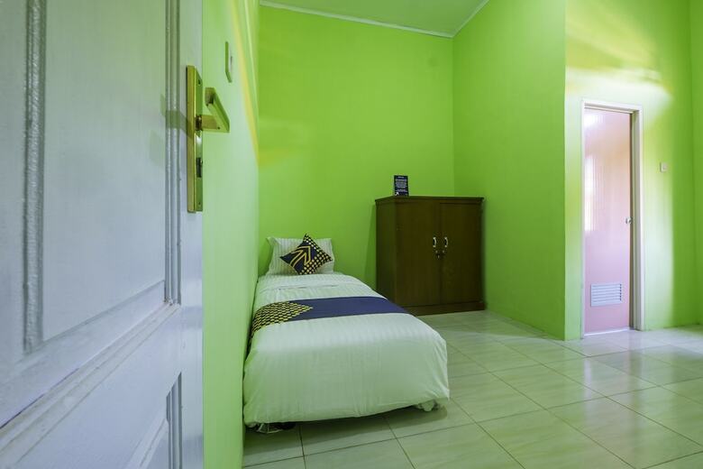 Hostal Spot On 2859 Fatan Costel