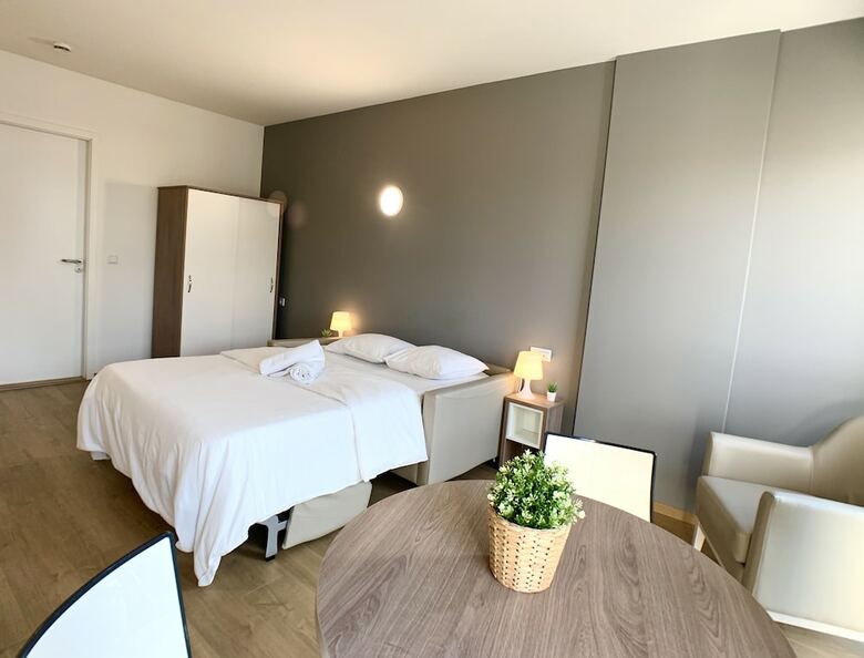 Apartamentos Cozy Studio. Open Space. Business / Leisure