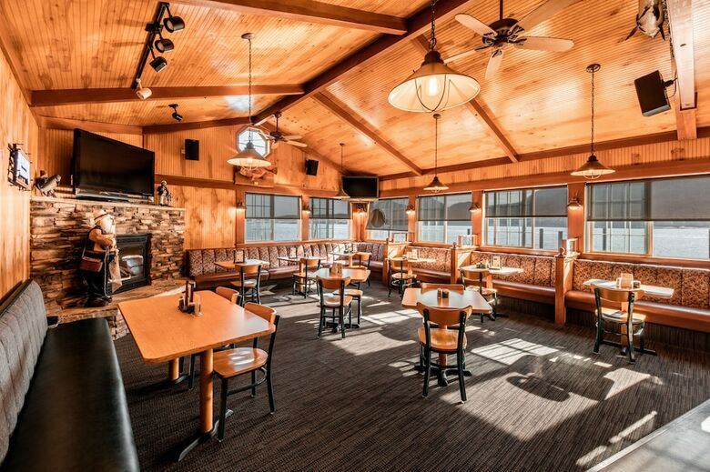 Hotel Edgewater Inn Restaurant & Marina