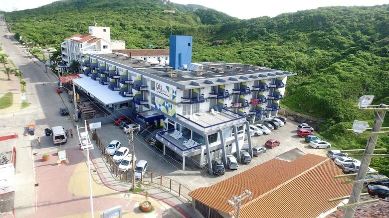Cris Hotel