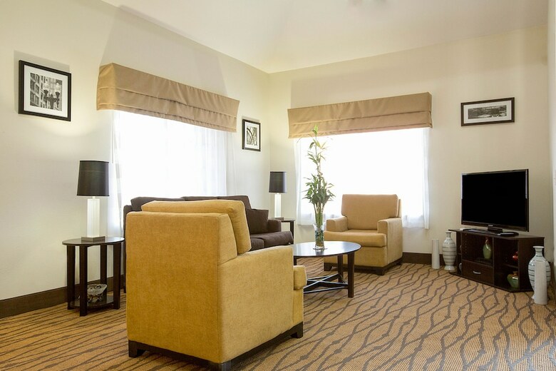 Hotel Sleep Inn Near The Avenue