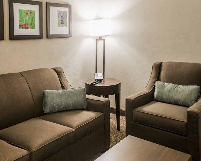 Motel Comfort Inn & Suites