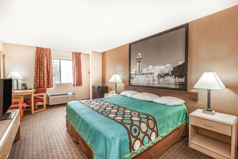 Hotel Super 8 By Wyndham Liverpool/clay/syracuse Area