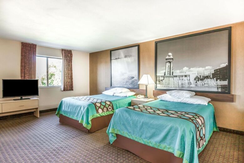 Hotel Super 8 By Wyndham Liverpool/clay/syracuse Area