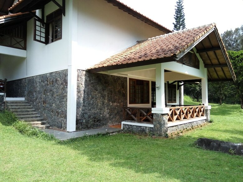 Hotel Berlian Resort