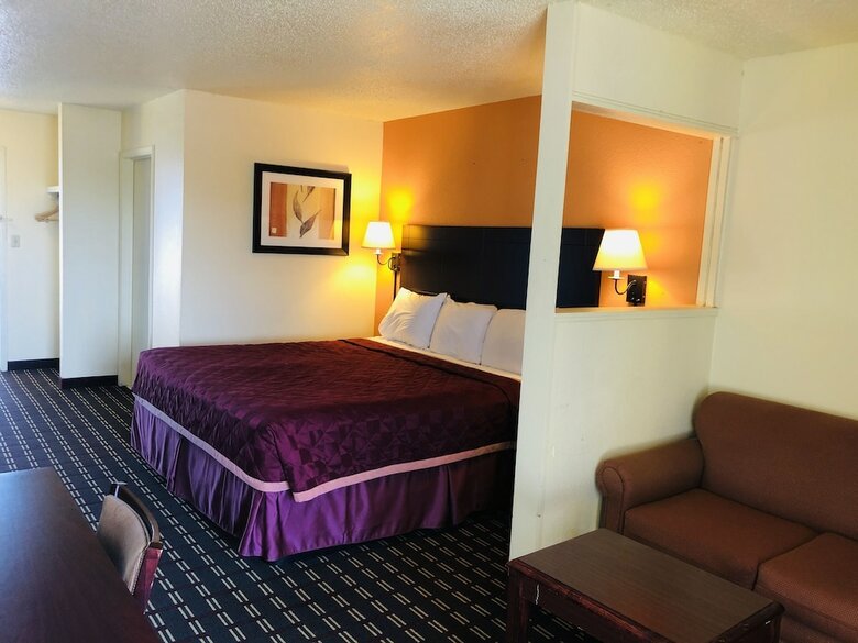 Motel Executive Inn & Suites