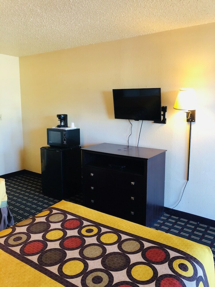 Motel Executive Inn & Suites