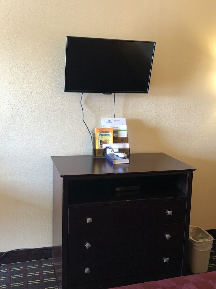 Motel Executive Inn & Suites