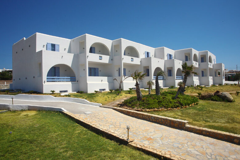 Koufonisia Hotel & Resort